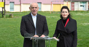 SDP Nova Gradiška traži odgovornost oko sporne prodaje prostora dječjeg igrališta na Cvjetnom trgu /VIDEO/