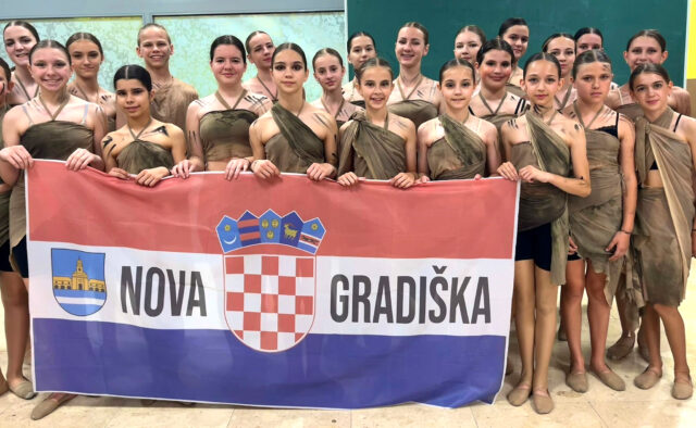 Izvanredan uspjeh Sportskog plesnog kluba Nova Gradiška na plesnom kupu u Požegi /FOTO/