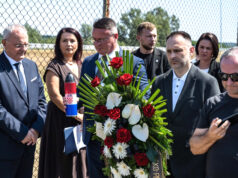 Svečano otkrivena spomen ploča žrtvama prometne nesreće putnicima iz Kosova