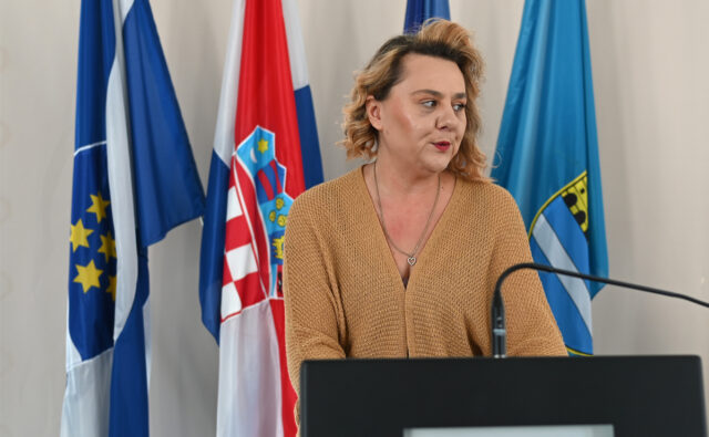 naslovna